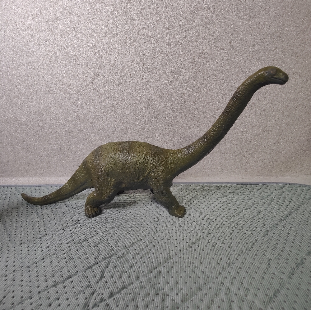 Large 16" Long Plastic Toy Dinosaur Gray Green Diplodocus 1997 China